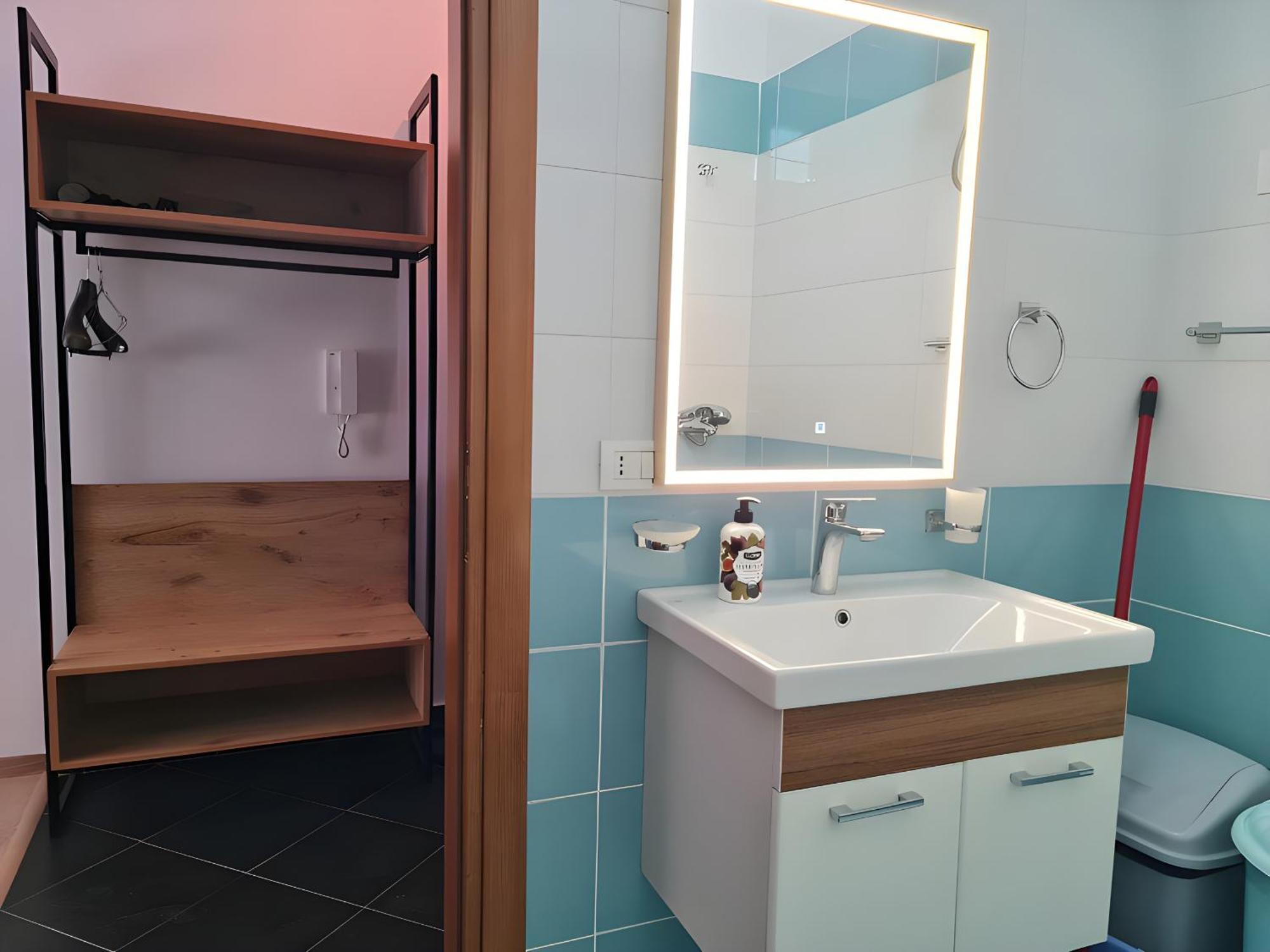 Teo'S Deluxe Studios Vlorë Екстериор снимка