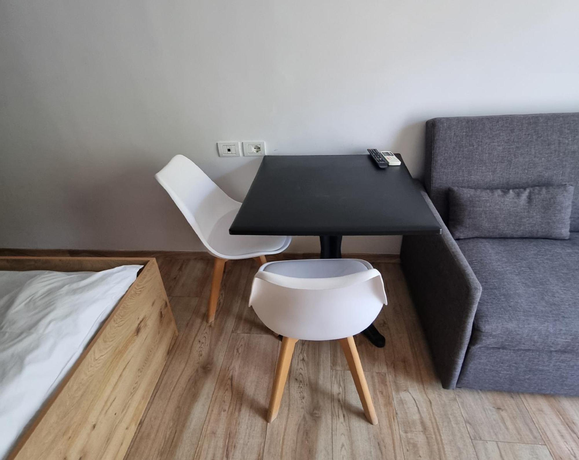 Teo'S Deluxe Studios Vlorë Екстериор снимка