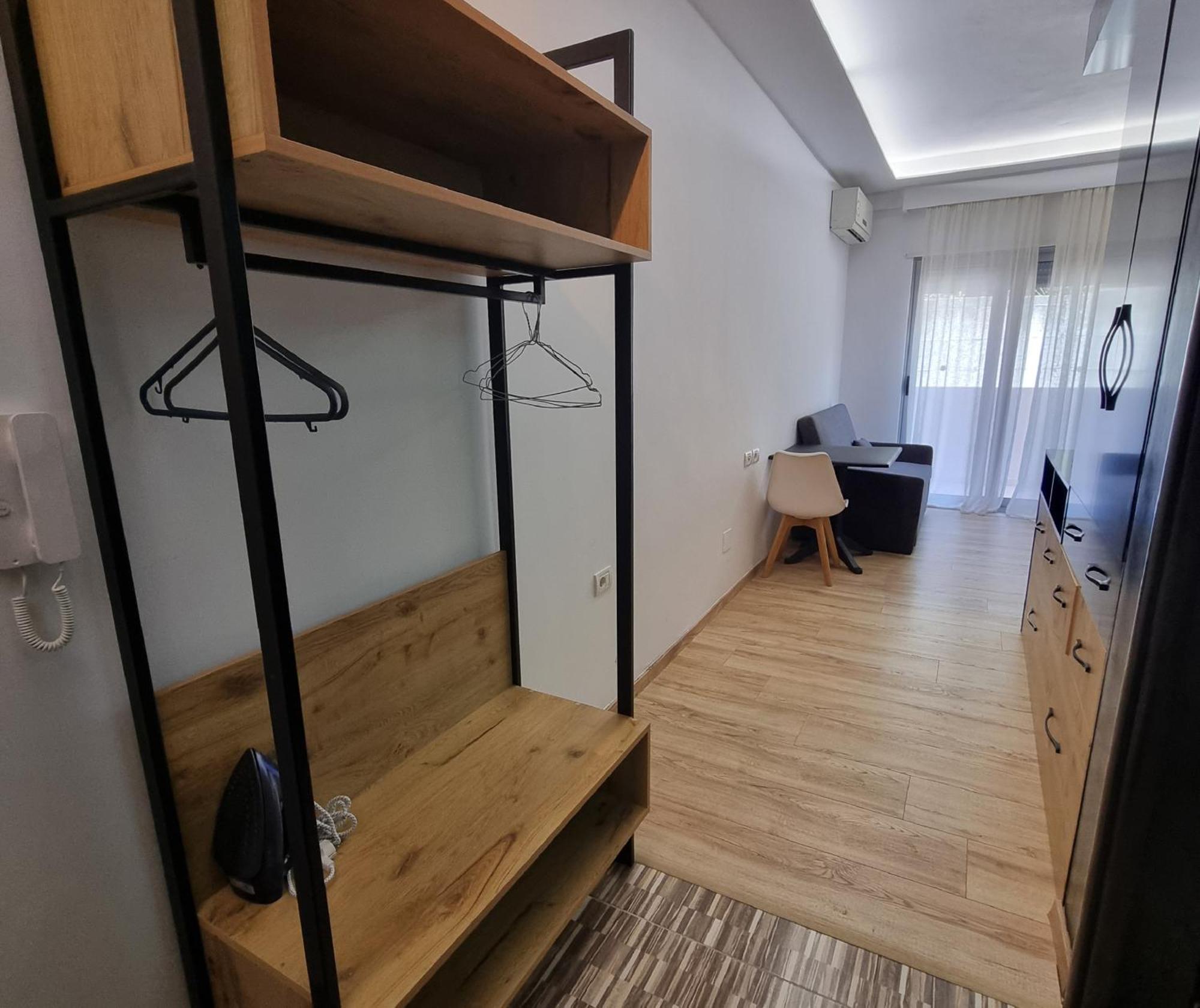 Teo'S Deluxe Studios Vlorë Екстериор снимка